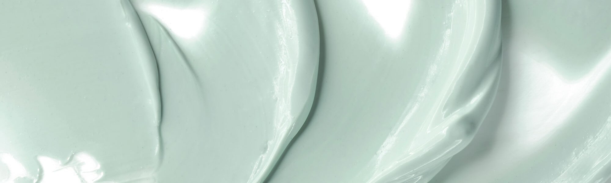 The Extraordinary Cleansing Power Of Green Clay Hero